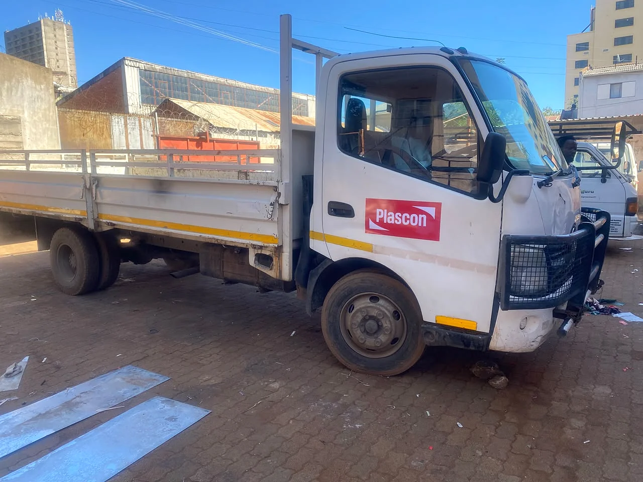 Plascon light truck with vehicle branding applied by Sign Guru